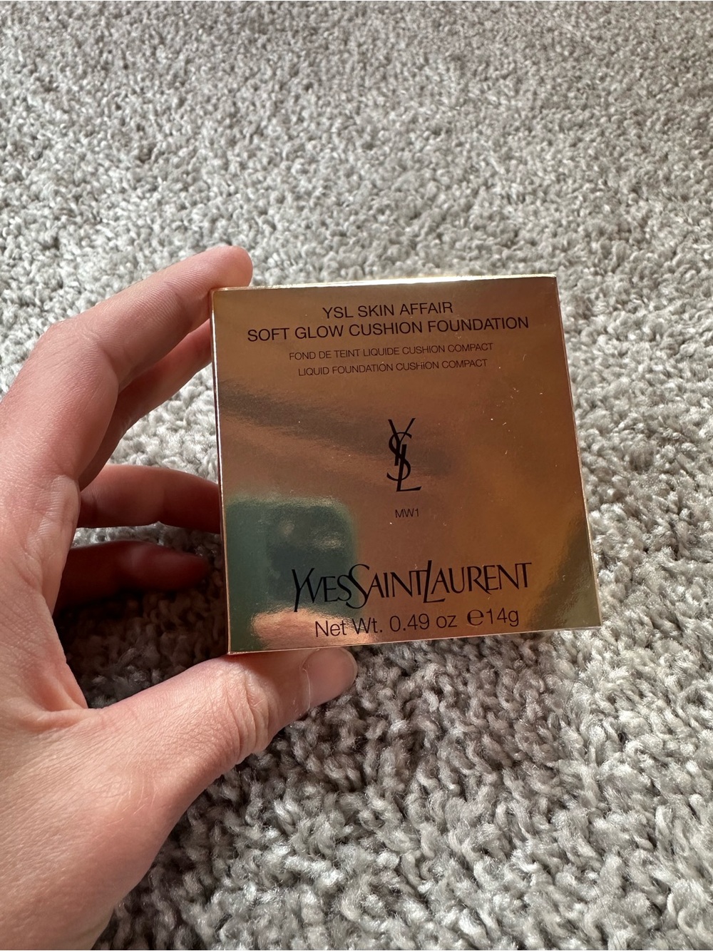 YSL Skin Affair Soft Glow Cushion Foundation in MW1 - Picture 2 of 9